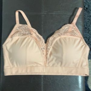 Deesse Lacey blush pink bralette. Pull over style has removable cups. Size 1x.